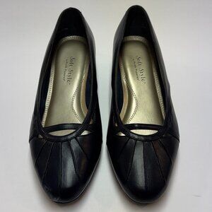 Soft Style by Hush Puppies Women's 7EW Navy Blue Low Heel Dress Shoes